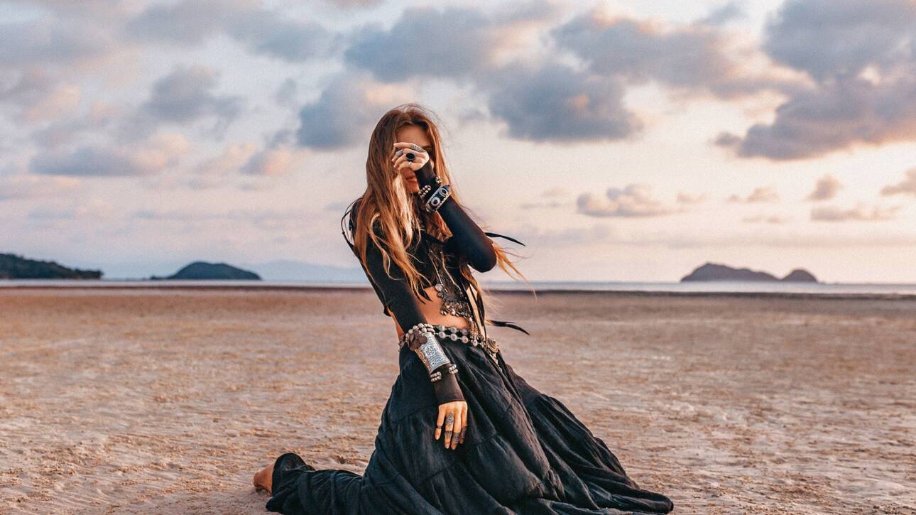 Celebrity fashion looks you can copy today